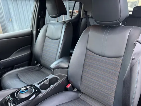 GY72KBX Nissan LEAF 110kW N-Connecta 39kWh 5dr Auto Thumbnail #17