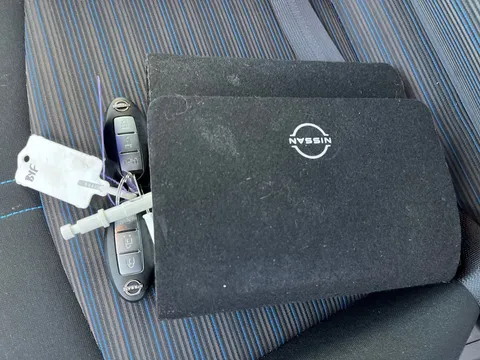 DN72YWD Nissan LEAF 110kW Acenta 39kWh 5dr Auto Thumbnail #21