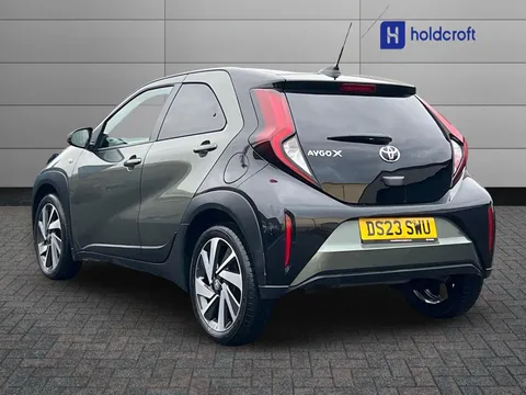 DS23SWU Toyota Aygo X 1.0 VVT-i Edge 5dr Auto Thumbnail #3