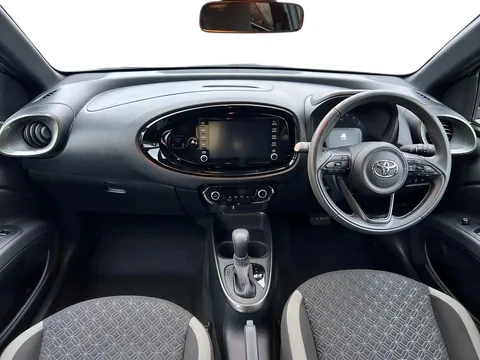DS23SWU Toyota Aygo X 1.0 VVT-i Edge 5dr Auto Thumbnail #11