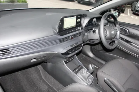 MD75NJX Hyundai i20 1.0T GDi Premium 5dr Thumbnail #3
