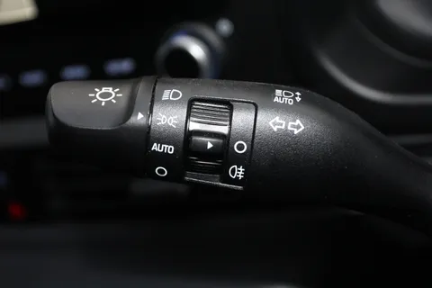 MD75NJX Hyundai i20 1.0T GDi Premium 5dr Thumbnail #24