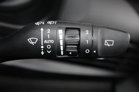 MD75NJX Hyundai i20 1.0T GDi Premium 5dr Thumbnail #25