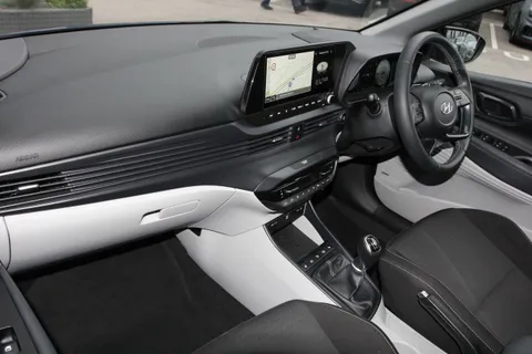 MM22PNN Hyundai i20 1.0T GDi 48V MHD Ultimate 5dr Thumbnail #3