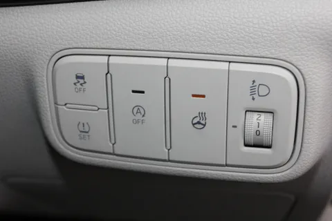 MM22PNN Hyundai i20 1.0T GDi 48V MHD Ultimate 5dr Thumbnail #28