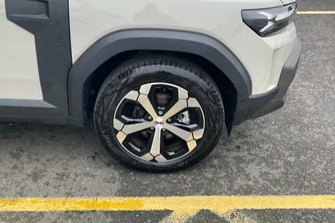 DL75UOM Dacia Duster 1.6 Hybrid 140 Journey 5dr Auto Thumbnail #5