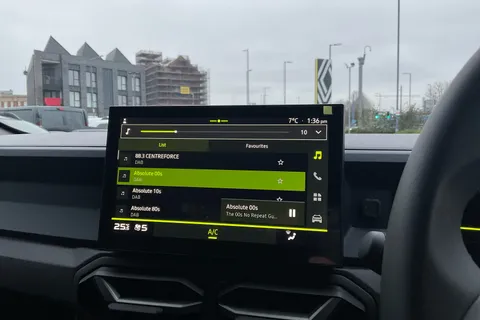 DL75UOM Dacia Duster 1.6 Hybrid 140 Journey 5dr Auto Thumbnail #21