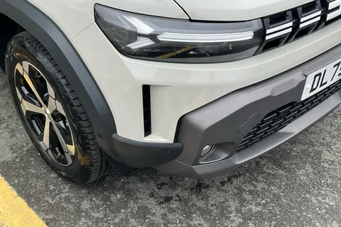 DL75UOM Dacia Duster 1.6 Hybrid 140 Journey 5dr Auto Thumbnail #28