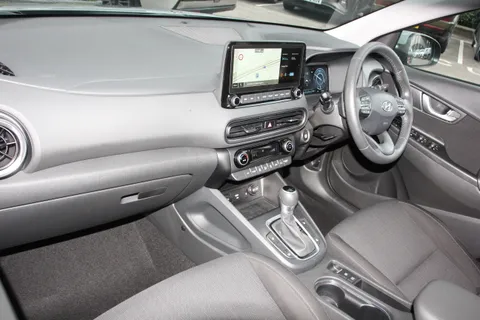 MW23EWT Hyundai Kona 1.6 GDi Hybrid Premium 5dr DCT Thumbnail #3