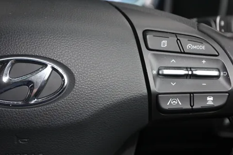 MW23EWT Hyundai Kona 1.6 GDi Hybrid Premium 5dr DCT Thumbnail #23