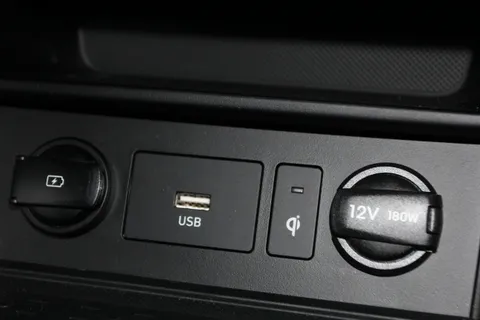 MW23EWT Hyundai Kona 1.6 GDi Hybrid Premium 5dr DCT Thumbnail #29