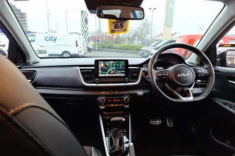 DS24UPL Kia Stonic 1.0T GDi 48V GT-Line S 5dr DCT Thumbnail #4