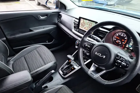 DS24UPL Kia Stonic 1.0T GDi 48V GT-Line S 5dr DCT Thumbnail #13