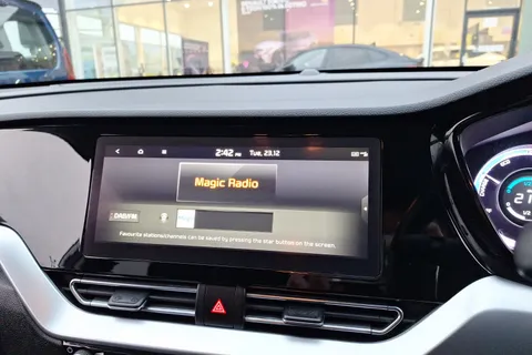 PY21OTG Kia Niro 1.6 GDi Hybrid 3 5dr DCT Thumbnail #41