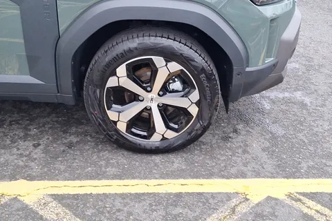 DL75UOB Dacia Duster 1.6 Hybrid 140 Journey 5dr Auto Thumbnail #5