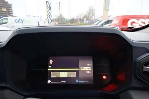 DL75UOB Dacia Duster 1.6 Hybrid 140 Journey 5dr Auto Thumbnail #12