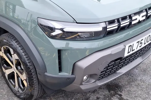 DL75UOB Dacia Duster 1.6 Hybrid 140 Journey 5dr Auto Thumbnail #17