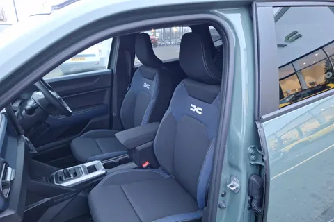 DL75UOB Dacia Duster 1.6 Hybrid 140 Journey 5dr Auto Thumbnail #30