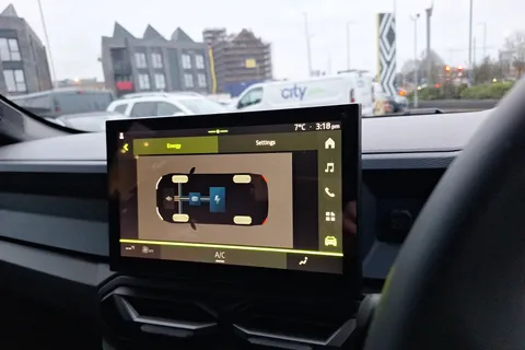 DL75UOB Dacia Duster 1.6 Hybrid 140 Journey 5dr Auto Thumbnail #39