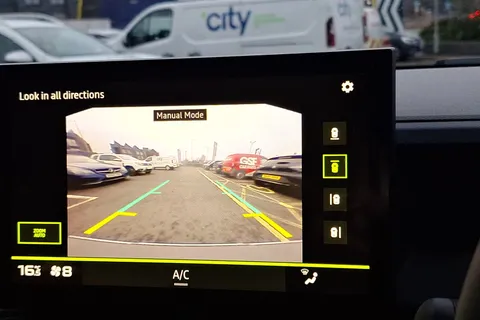 DL75UOB Dacia Duster 1.6 Hybrid 140 Journey 5dr Auto Thumbnail #41