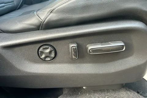 DF22KVU Honda CR-V 2.0 i-MMD Hybrid EX 5dr eCVT Thumbnail #26