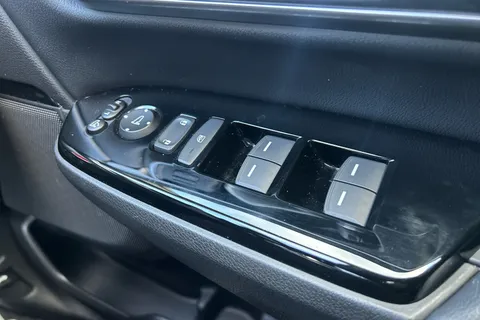 DF22KVU Honda CR-V 2.0 i-MMD Hybrid EX 5dr eCVT Thumbnail #27