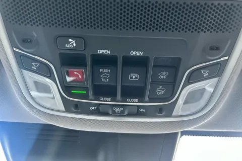 DF22KVU Honda CR-V 2.0 i-MMD Hybrid EX 5dr eCVT Thumbnail #39