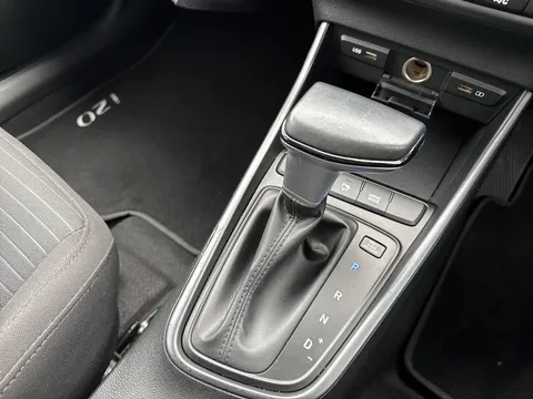 NG71WLU Hyundai i20 1.0T GDi 48V MHD SE Connect 5dr Thumbnail #16