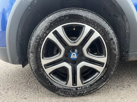 29 of 32 for Dacia Sandero Stepway 0.9 TCe SE Twenty 5dr