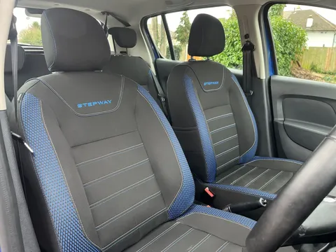 18 of 32 for Dacia Sandero Stepway 0.9 TCe SE Twenty 5dr