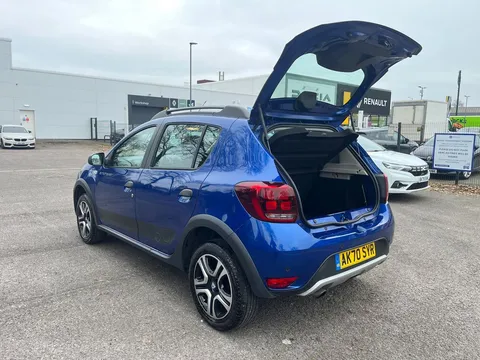 21 of 32 for Dacia Sandero Stepway 0.9 TCe SE Twenty 5dr