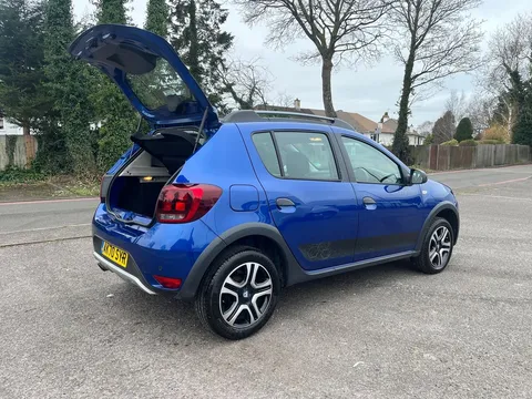 22 of 32 for Dacia Sandero Stepway 0.9 TCe SE Twenty 5dr