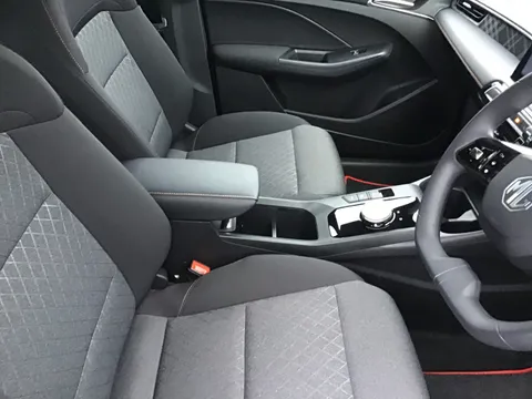 DG75NFP Mg Motor Uk Mg3 1.5 Hybrid SE 5dr Auto Thumbnail #33