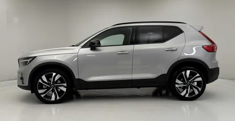 DU74WOJ Volvo XC40 2.0 B3P Plus Dark 5dr Auto Thumbnail #4