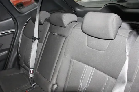 DE22WDG Hyundai Tucson 1.6 TGDi Premium 5dr 2WD Thumbnail #11