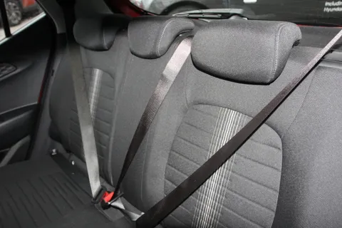 15 of 33 for Hyundai i10 1.0 MPi SE 5dr