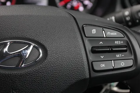 21 of 33 for Hyundai i10 1.0 MPi SE 5dr