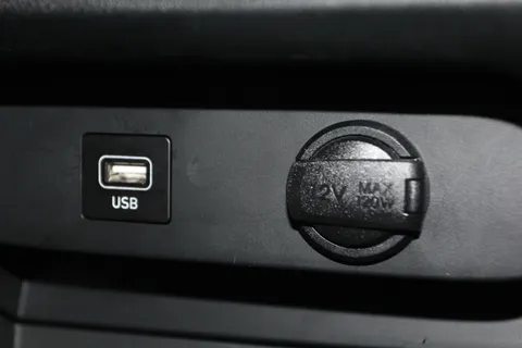 25 of 33 for Hyundai i10 1.0 MPi SE 5dr