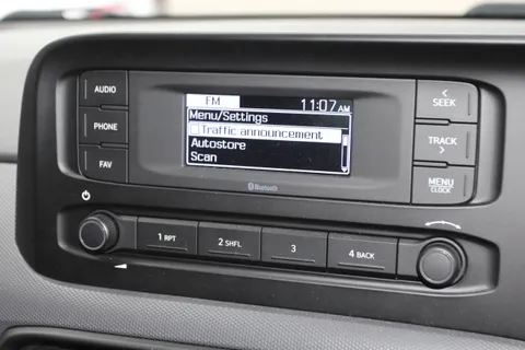 28 of 33 for Hyundai i10 1.0 MPi SE 5dr