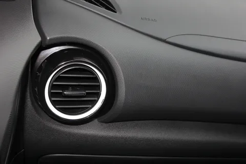 RF70FMJ Hyundai Kona 1.6 GDi Hybrid Premium 5dr DCT Thumbnail #14