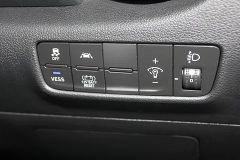 RF70FMJ Hyundai Kona 1.6 GDi Hybrid Premium 5dr DCT Thumbnail #19