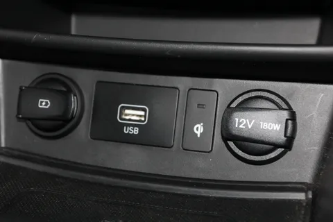 RF70FMJ Hyundai Kona 1.6 GDi Hybrid Premium 5dr DCT Thumbnail #27