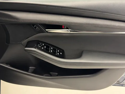 MA72FHH Mazda Mazda3 2.0 e-Skyactiv X MHEV [186] Sport Lux 5dr Thumbnail #19