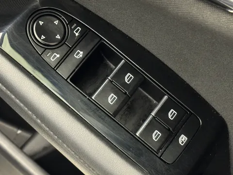 MA72FHH Mazda Mazda3 2.0 e-Skyactiv X MHEV [186] Sport Lux 5dr Thumbnail #20