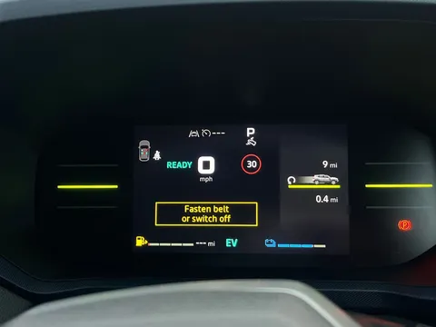 DL75UNR Dacia Duster 1.6 Hybrid 140 Journey 5dr Auto Thumbnail #12