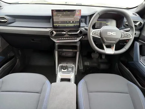 DL75UNP Dacia Duster 1.6 Hybrid 140 Journey 5dr Auto Thumbnail #11
