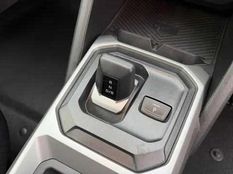 DL75UNP Dacia Duster 1.6 Hybrid 140 Journey 5dr Auto Thumbnail #13