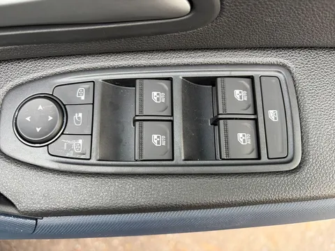 DL75UNP Dacia Duster 1.6 Hybrid 140 Journey 5dr Auto Thumbnail #23