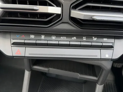 DL75UNP Dacia Duster 1.6 Hybrid 140 Journey 5dr Auto Thumbnail #29