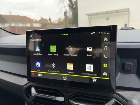 DL75UNP Dacia Duster 1.6 Hybrid 140 Journey 5dr Auto Thumbnail #30